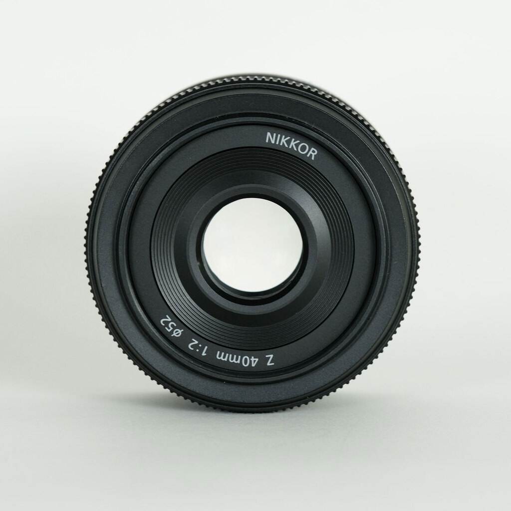 Nikon NIKKOR Z 40mm f/2 Nikon NIKKOR Z 40mm f/2