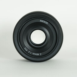 Nikon NIKKOR Z 40mm f/2 Nikon NIKKOR Z 40mm f/2