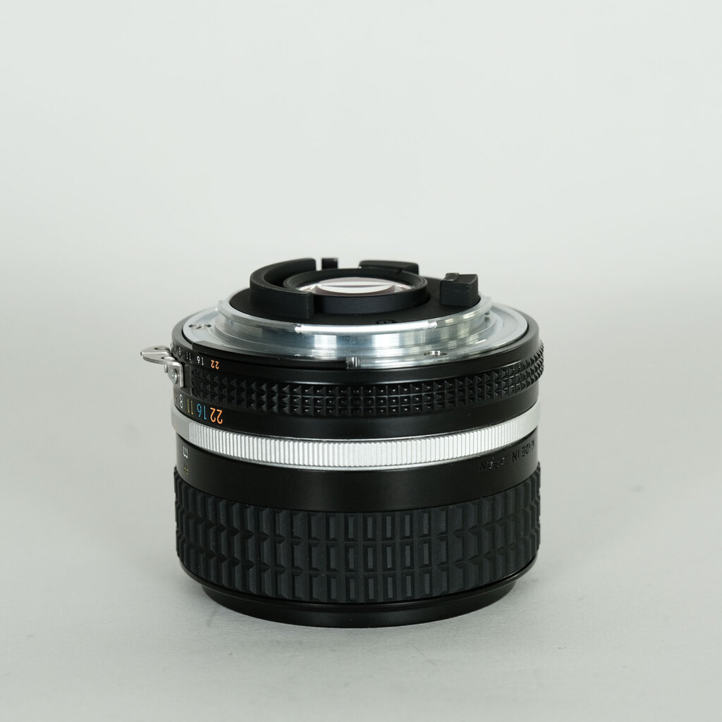 Nikon Ai Nikkor 28mm F2.8S