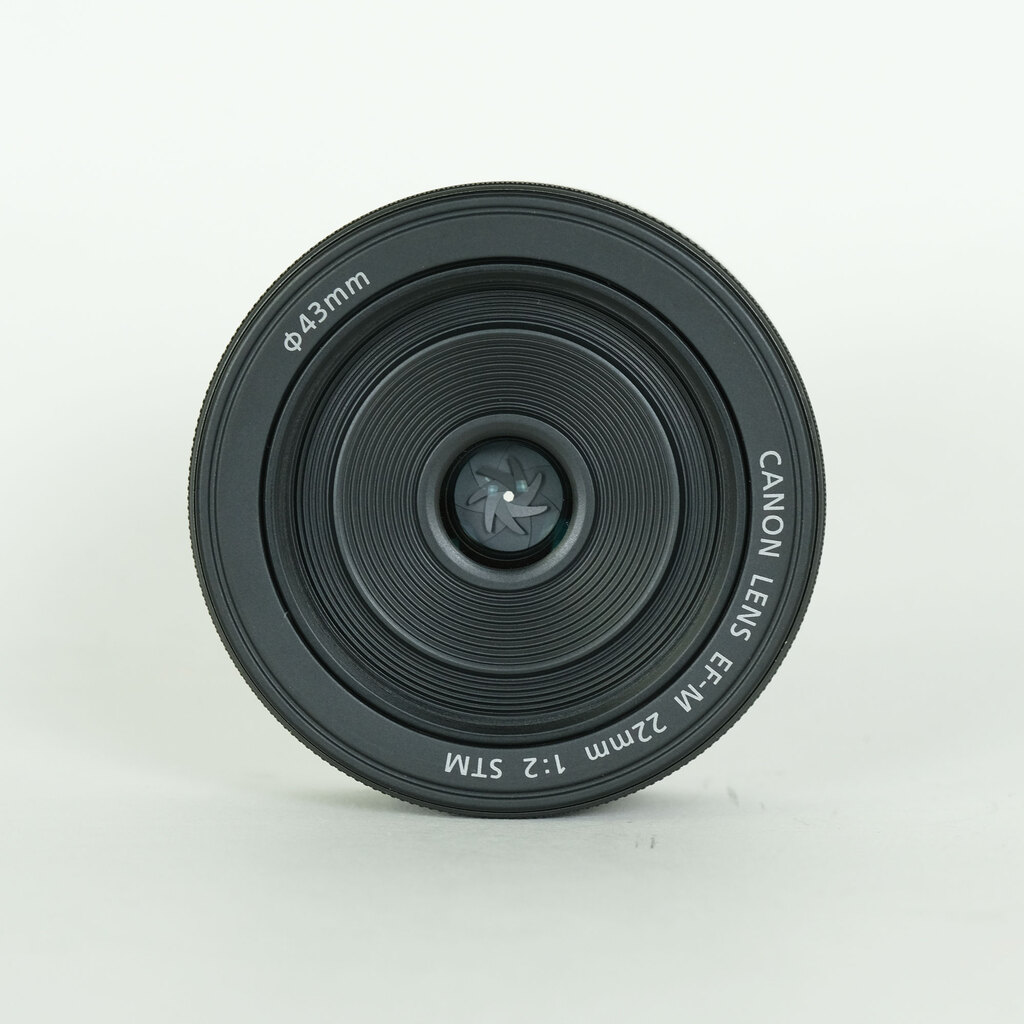 Canon EF-M22mm F2 STM