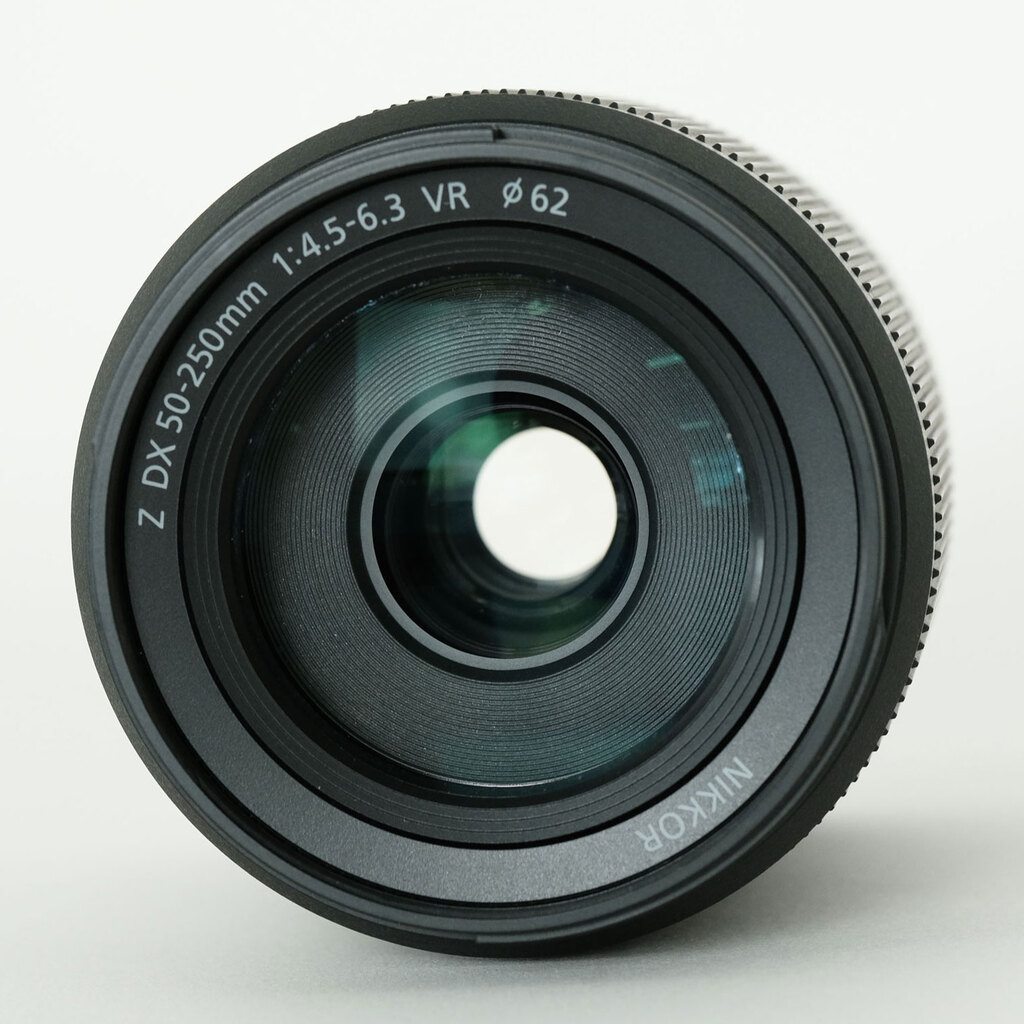 Nikon NIKKOR Z DX 50-250mm f/4.5-6.3 VR Nikon NIKKOR Z DX 50-250mm f/4.5-6.3 VR