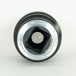 SONY FE 90mm F2.8 Macro G OSS SEL90M28G SONY FE 90mm F2.8 Macro G OSS SEL90M28G