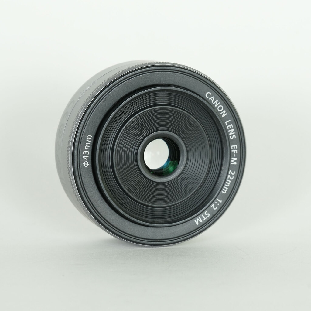 Canon EF-M22mm F2 STM Canon EF-M22mm F2 STM