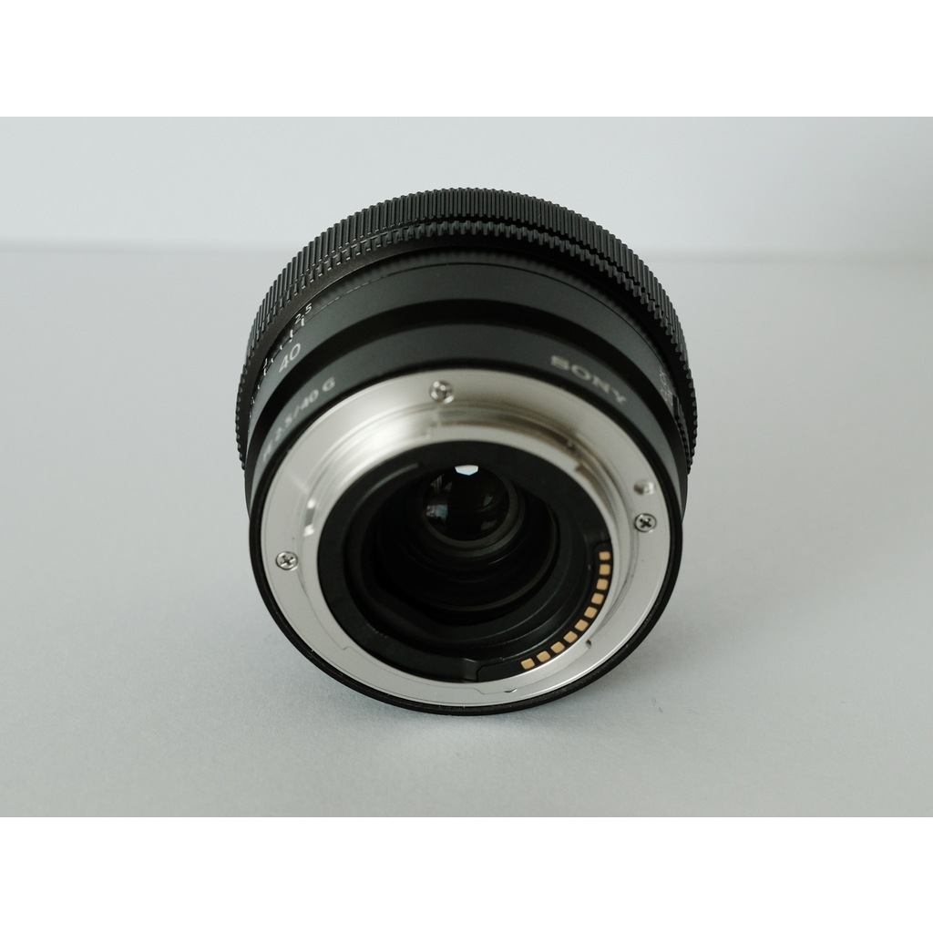 【極美品】SONY SEL40F25G 40mm F2.5G 保護フィルター 荻窪カメラのさくらや / ソニー FE 40mm F2.5 G [SEL40F25G]【下