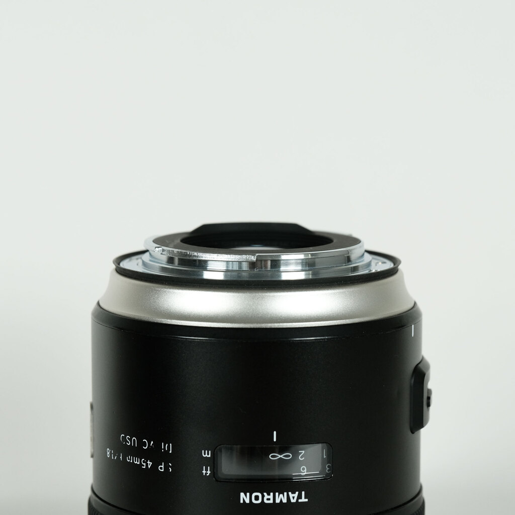TAMRON SP 45mm F/1.8 Di VC USD Canonモデル Tamron SP 45mm f/1.8 Di VC USD Review | PCMag