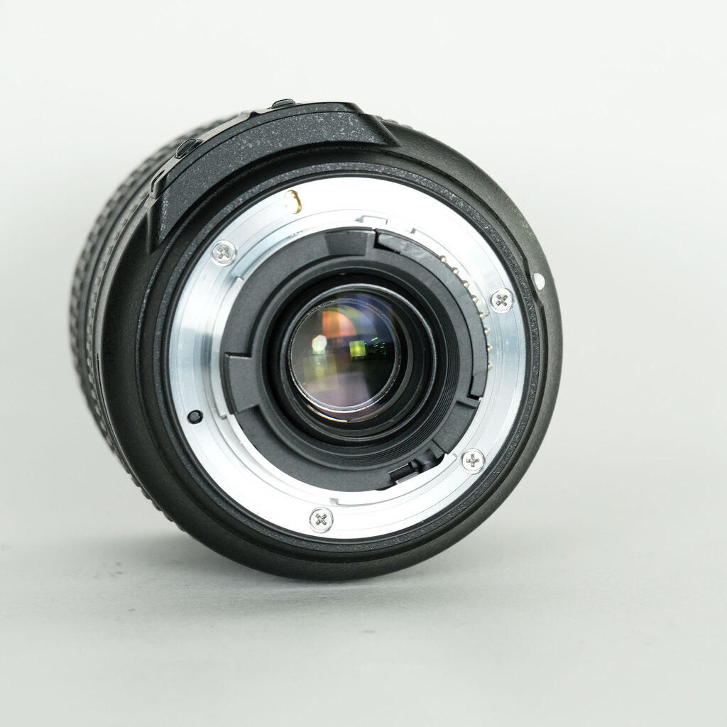 Nikon AF-S NIKKOR 24-85mm F3.5-4.5G ED VR Nikon AF-S NIKKOR 24-85mm F3.5-4.5G ED VR