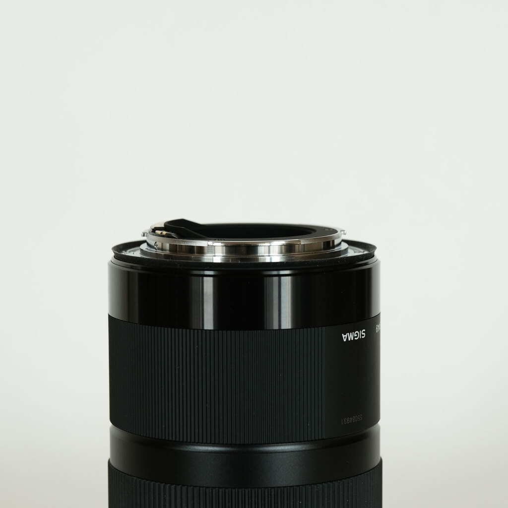 SIGMA 70mm F2.8 DG MACRO | Art [キヤノン用]の出品 | ONE SCENE 