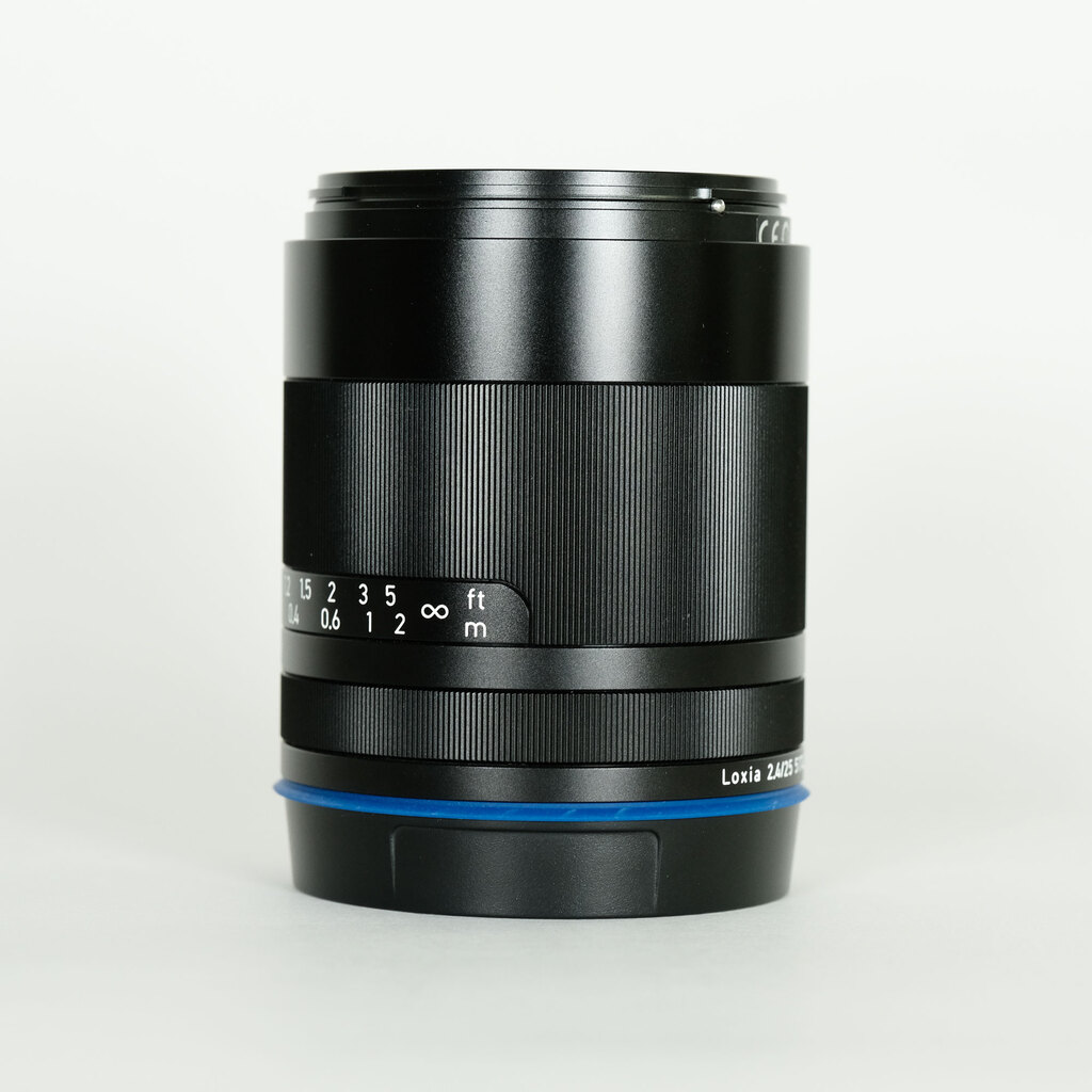 Carl Zeiss Loxia 25mm F2.4(ソニーE用) Carl Zeiss Loxia 25mm F2.4(ソニーE用)