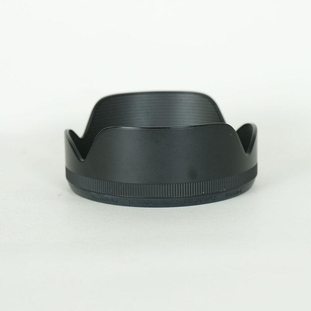 SIGMA 18-300mm F3.5-6.3 DC MACRO OS HSM｜Contemporary [ニコンF用]