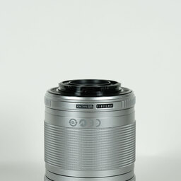 OLYMPUS M.ZUIKO DIGITAL ED 40-150mm F4.0-5.6 R OLYMPUS M.ZUIKO DIGITAL ED 40-150mm F4.0-5.6 R