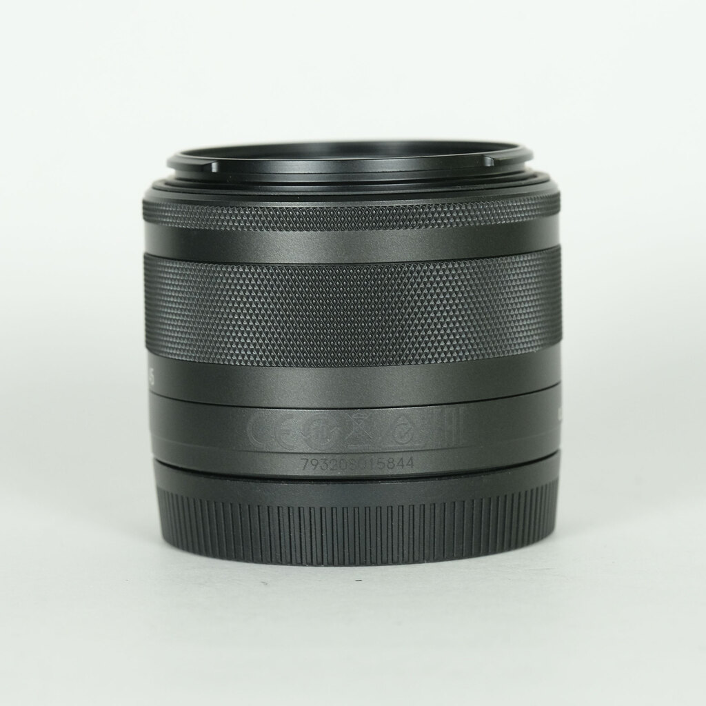 Canon EF-M15-45mm F3.5-6.3 IS STM Canon EF-M15-45mm F3.5-6.3 IS STM