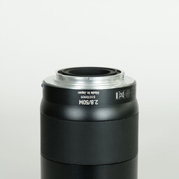 Carl Zeiss Touit 50mm F2.8 マクロ（ソニーE用）