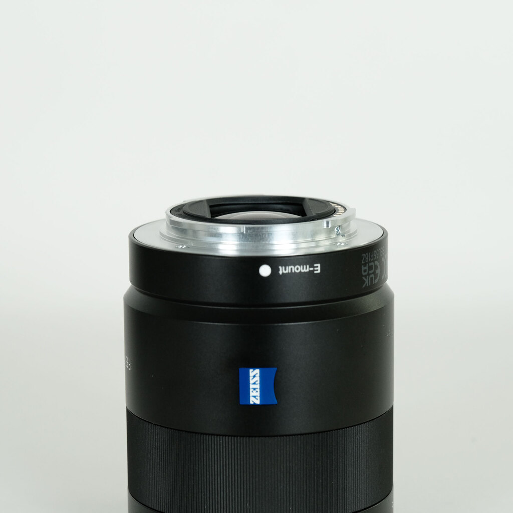 SONY Sonnar T* FE 55mm F1.8 ZA SEL55F18Z SONY Sonnar T* FE 55mm F1.8 ZA SEL55F18Z