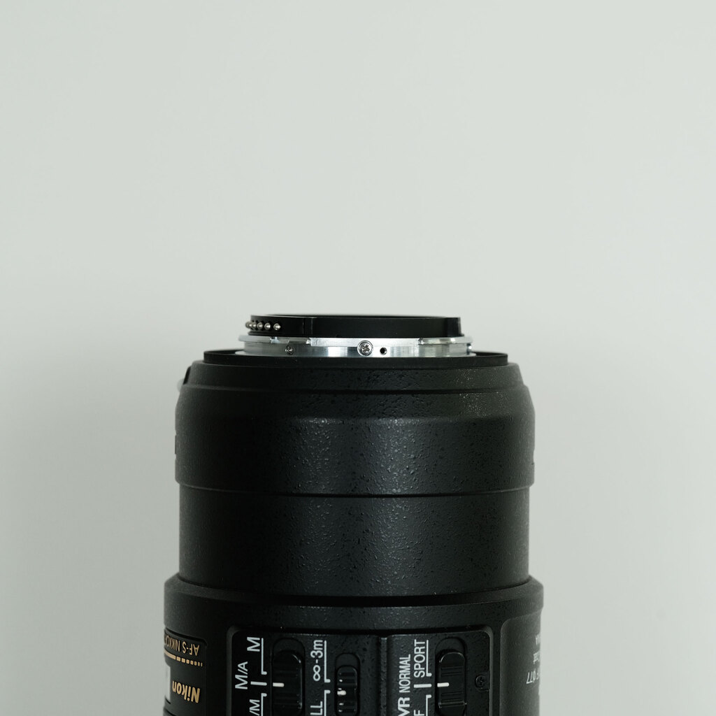 Nikon AF-S NIKKOR 300mm f/4E PF ED VR Nikon AF-S NIKKOR 300mm f/4E PF ED VR