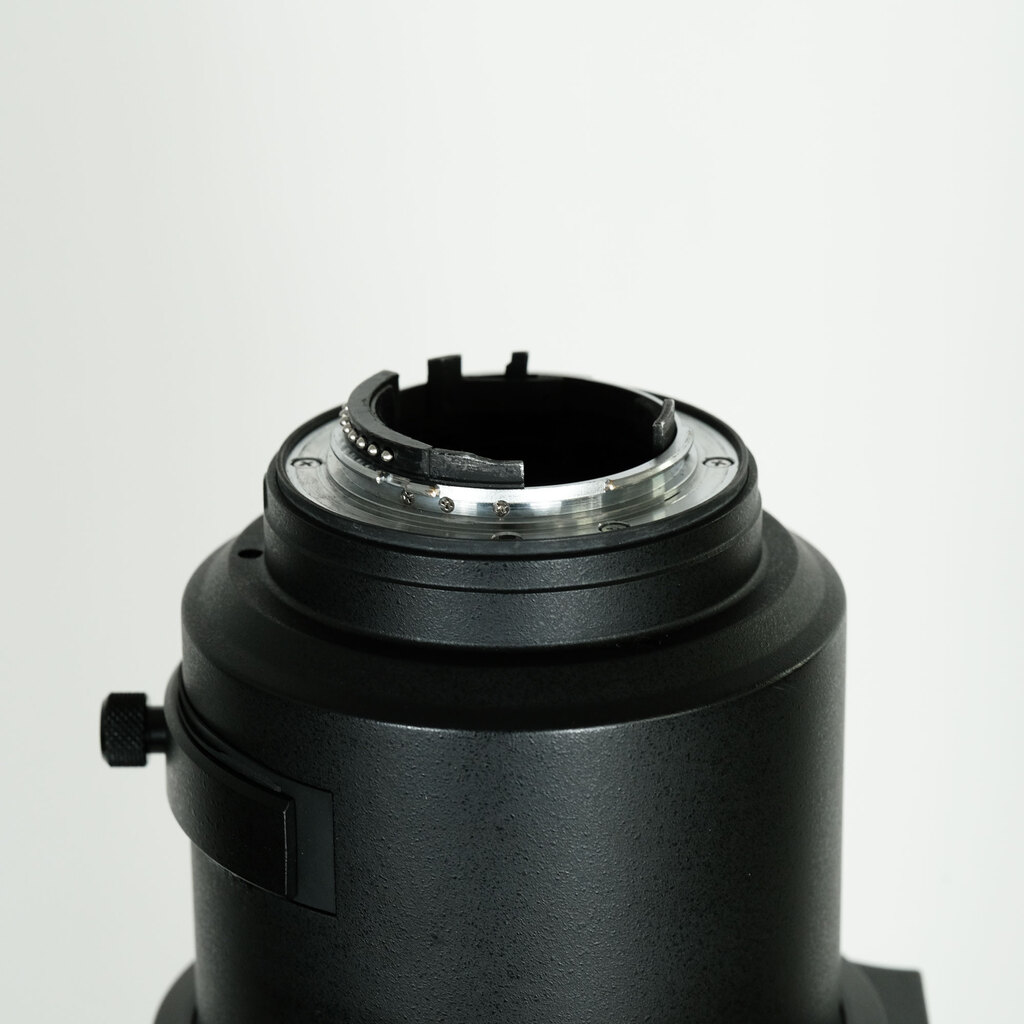 Nikon AF-S NIKKOR 500mm F4 G ED VR Nikon AF-S NIKKOR 500mm F4 G ED VR