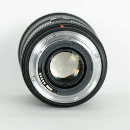 Canon EF24-70mm F2.8L II USM Canon EF24-70mm F2.8L II USM