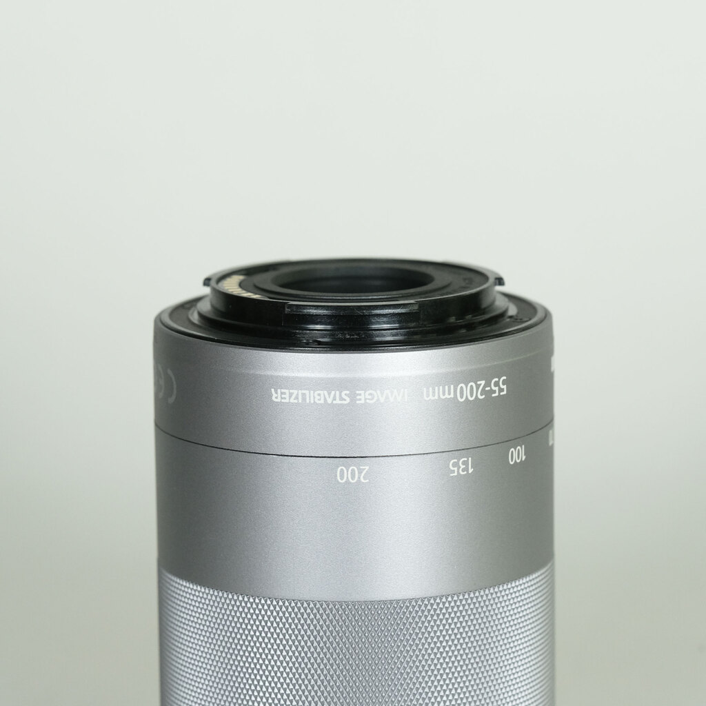 Canon EF-M55-200mm F4.5-6.3 IS STM シルバー