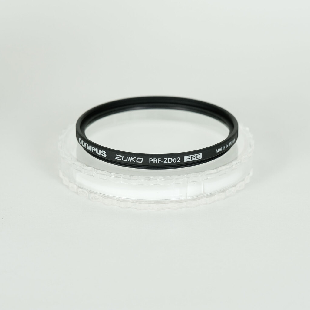 OLYMPUS M.ZUIKO DIGITAL ED 12-40mm F2.8 PRO OLYMPUS M.ZUIKO DIGITAL ED 12-40mm F2.8 PRO