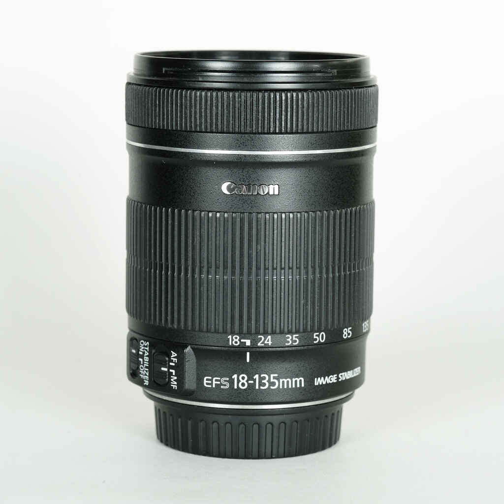 Canon EF-S18-135mm F3.5-5.6 IS Canon EF-S18-135mm F3.5-5.6 IS
