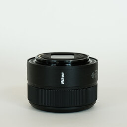 Nikon NIKKOR Z 40mm f/2 Nikon NIKKOR Z 40mm f/2