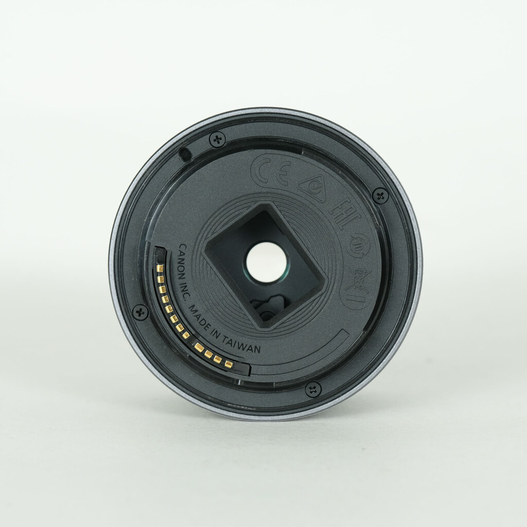 Canon RF-S 18-45mm F4.5-6.3 IS STM Canon RF-S 18-45mm F4.5-6.3 IS STM