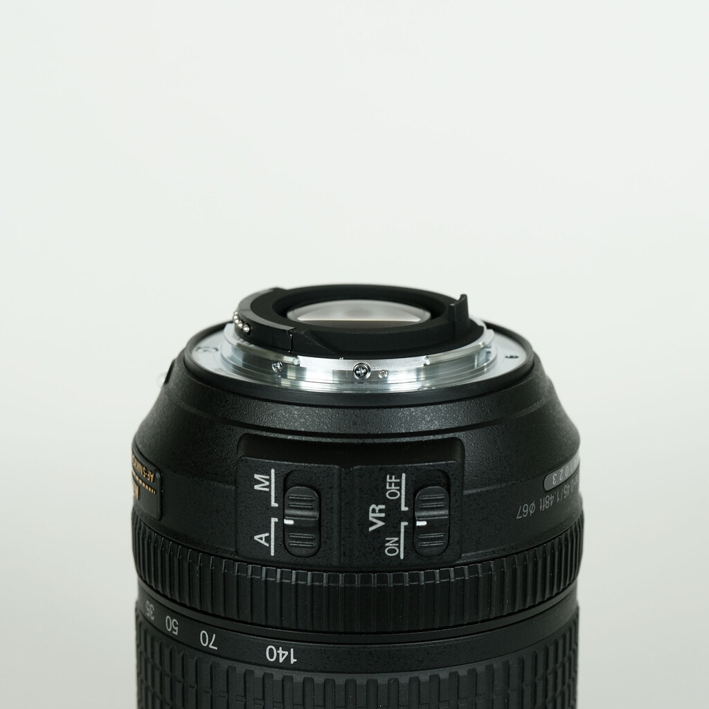 Nikon AF-S DX NIKKOR 18-140mm F3.5-5.6G ED VR Nikon AF-S DX NIKKOR 18-140mm F3.5-5.6G ED VR