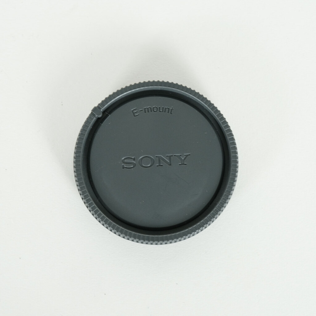 SONY E 18-135mm F3.5-5.6 OSS SEL18135 SONY E 18-135mm F3.5-5.6 OSS SEL18135