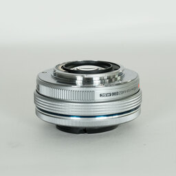 OLYMPUS M.ZUIKO DIGITAL ED 14-42mm F3.5-5.6 EZ シルバー