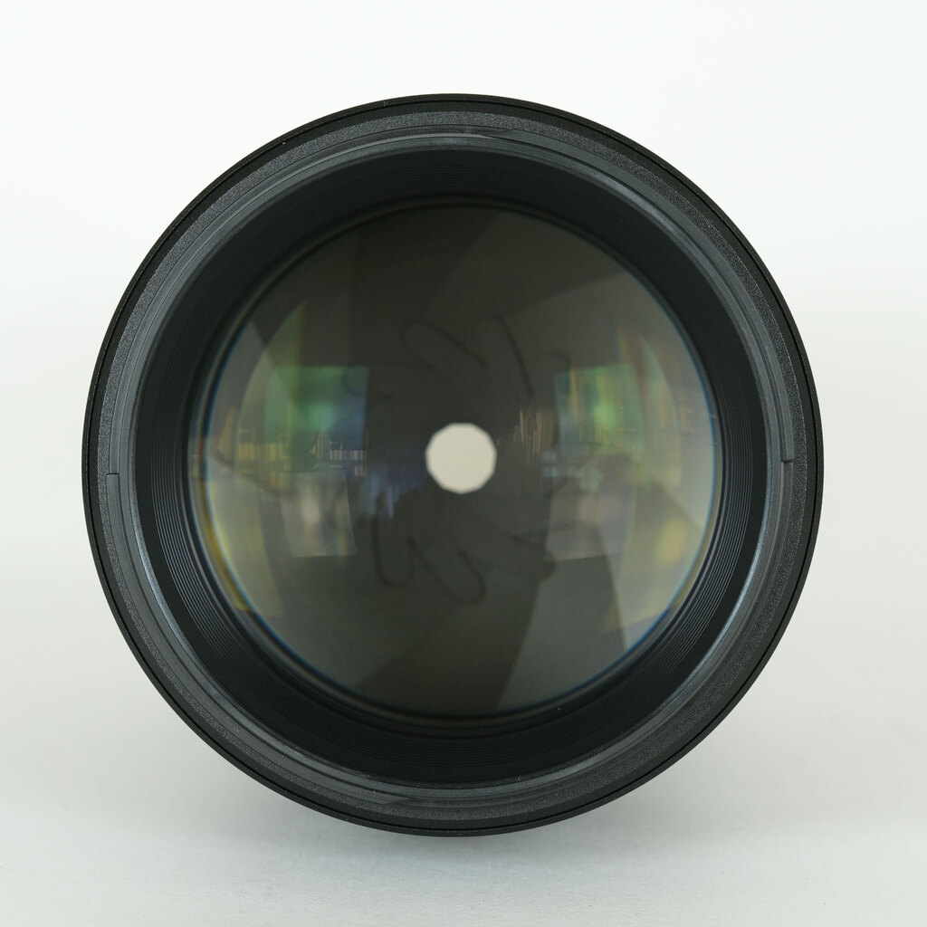 Nikon NIKKOR Z 135mm f/1.8 S Plena