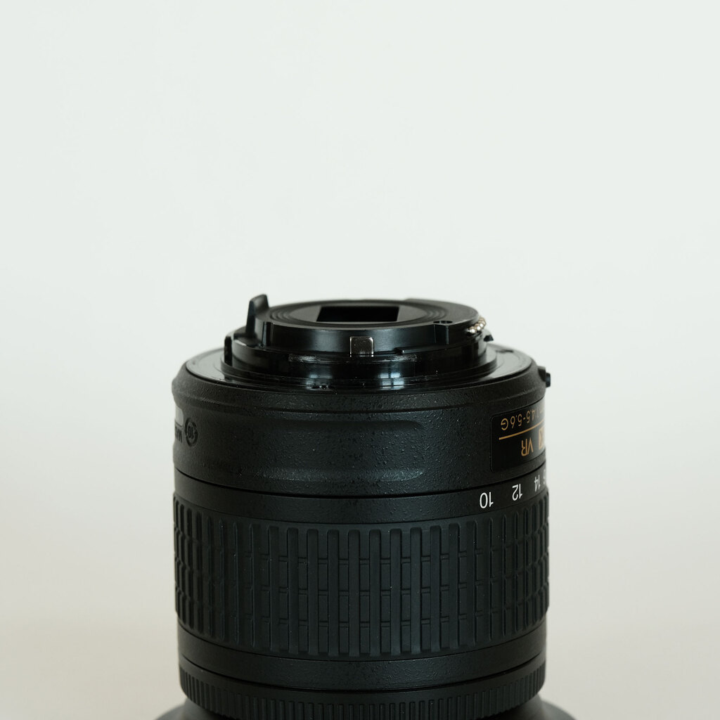 Nikon AF-P DX NIKKOR 10-20mm F4.5-5.6G VR Nikon AF-P DX NIKKOR 10-20mm F4.5-5.6G VR