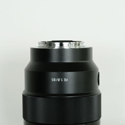 SONY FE 85mm F1.8 SEL85F18 SONY FE 85mm F1.8 SEL85F18