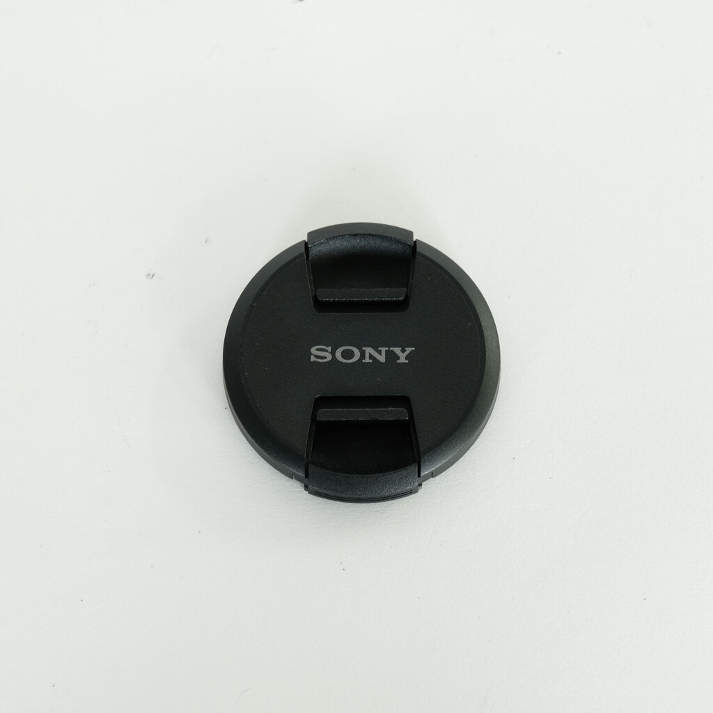 SONY E 18-135mm F3.5-5.6 OSS SEL18135