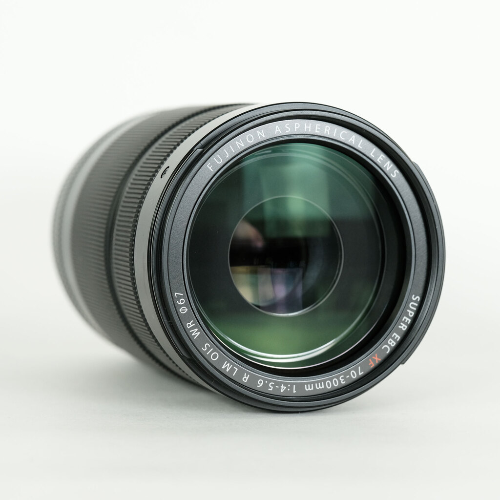 FUJIFILM XF70-300mmF4-5.6 R LM OIS WR FUJIFILM XF70-300mmF4-5.6 R LM OIS WR