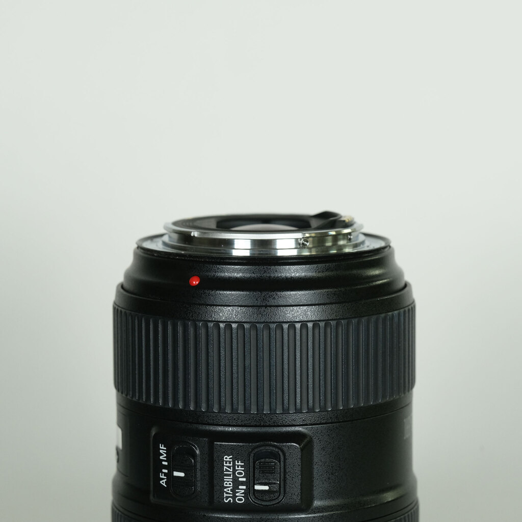 Canon EF24-105mm F4L IS II USM Canon EF24-105mm F4L IS II USM