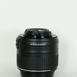 Nikon AF-S DX NIKKOR 18-55mm f3.5-5.6G VR II Nikon AF-S DX NIKKOR 18-55mm f3.5-5.6G VR II