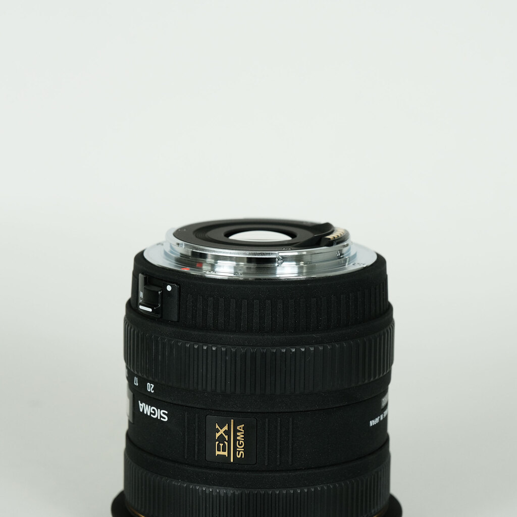 SIGMA 10-20mm F4-5.6 EX DC HSM (キヤノンEF用) SIGMA 10-20mm F4-5.6 EX DC HSM (キヤノンEF用)