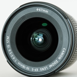 Canon EF-S10-18mm F4.5-5.6 IS STM