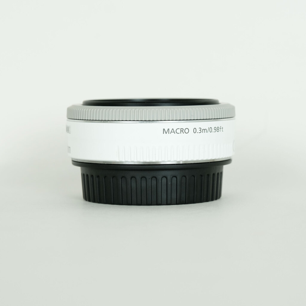 Canon EF40mm F2.8 STM ホワイト Canon EF40mm F2.8 STM ホワイト