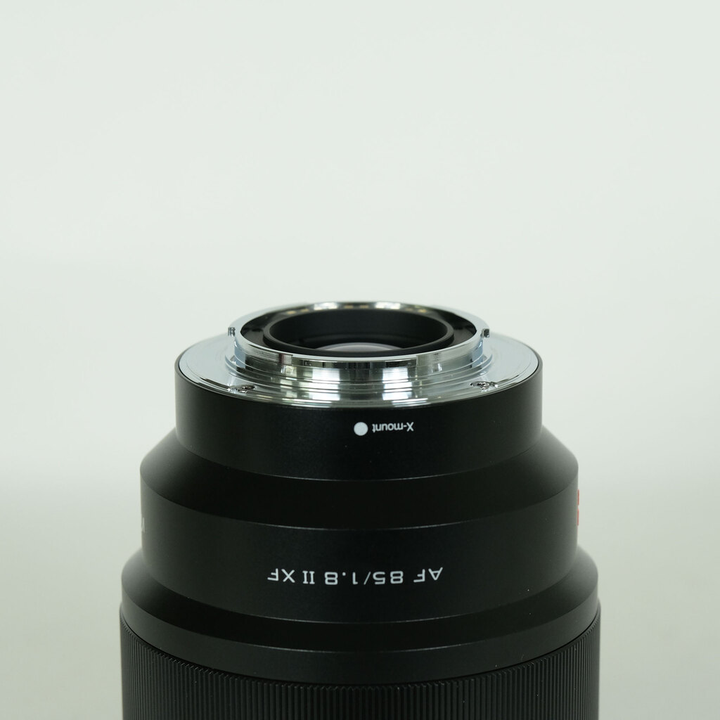 VILTROX AF 85mm F1.8 II (フジフイルムX用) VILTROX AF 85mm F1.8 II (フジフイルムX用)