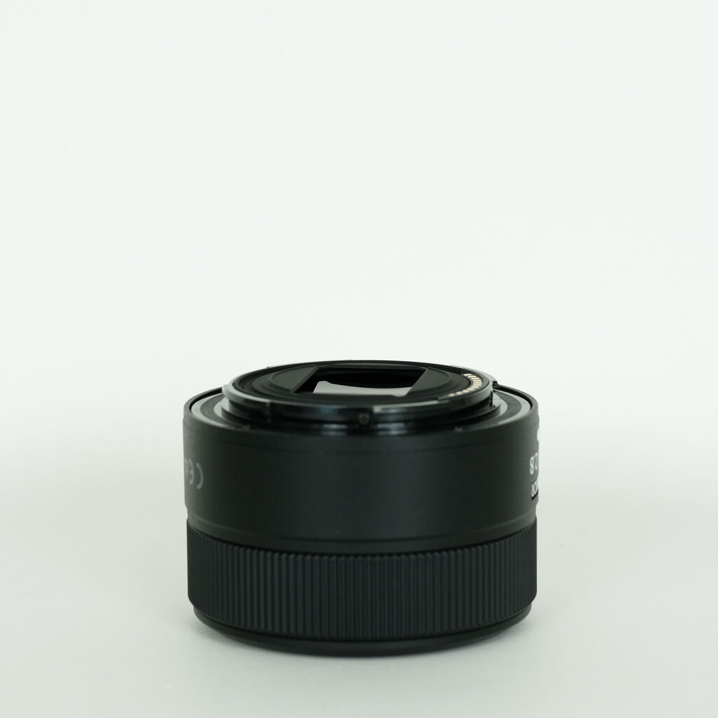 Nikon NIKKOR Z 28mm f/2.8 Nikon NIKKOR Z 28mm f/2.8