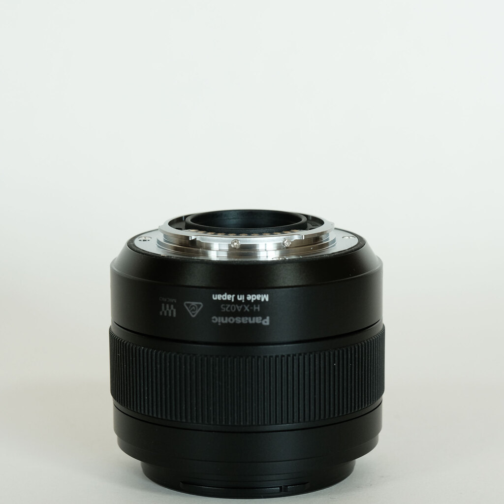 Panasonic LEICA DG SUMMILUX 25mm/F1.4 II ASPH. Panasonic LEICA DG SUMMILUX 25mm/F1.4 II ASPH.
