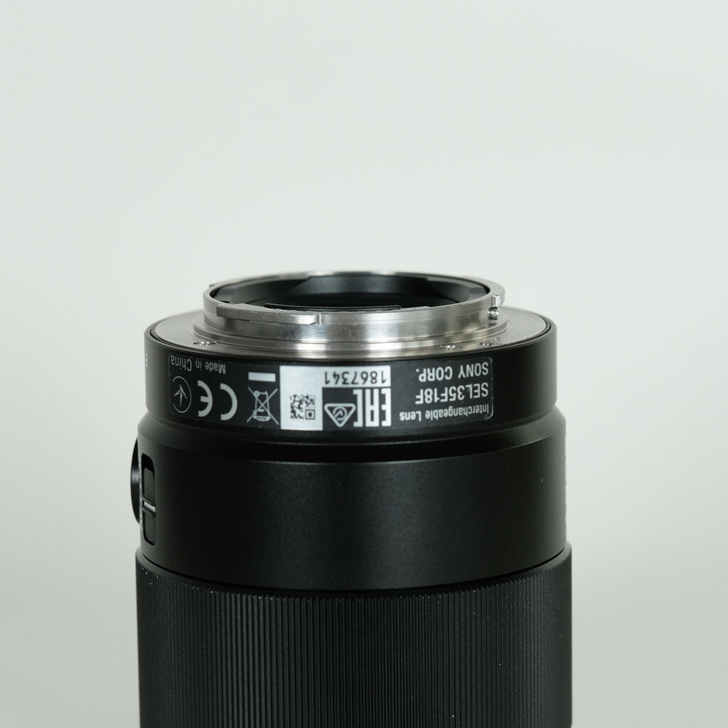 SONY FE 35mm F1.8 SEL35F18F SONY FE 35mm F1.8 SEL35F18F