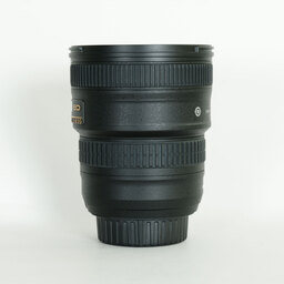 Nikon AF-S NIKKOR 18-35mm F3.5–4.5 G ED Nikon AF-S NIKKOR 18-35mm F3.5–4.5 G ED