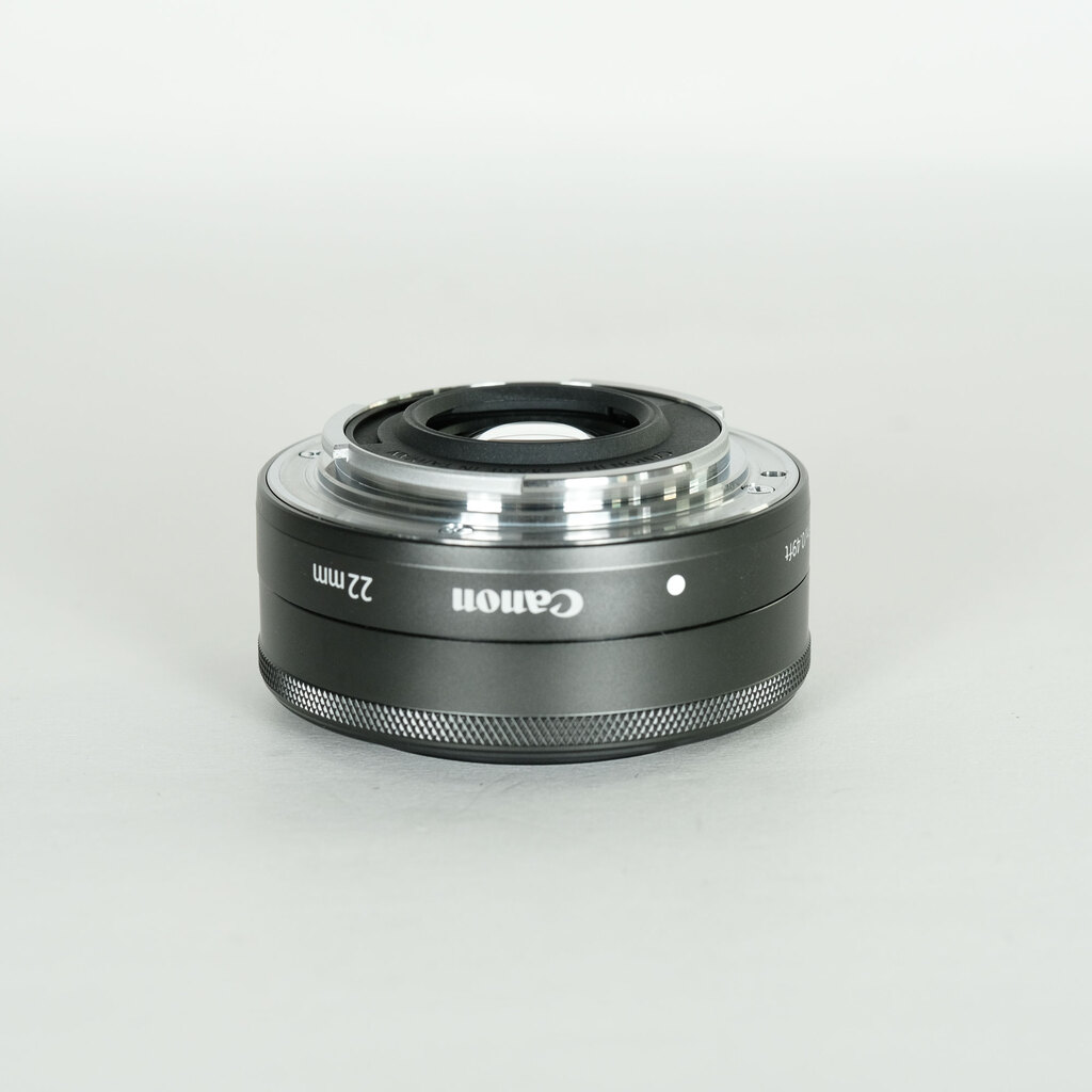 Canon EF-M22mm F2 STM Canon EF-M22mm F2 STM