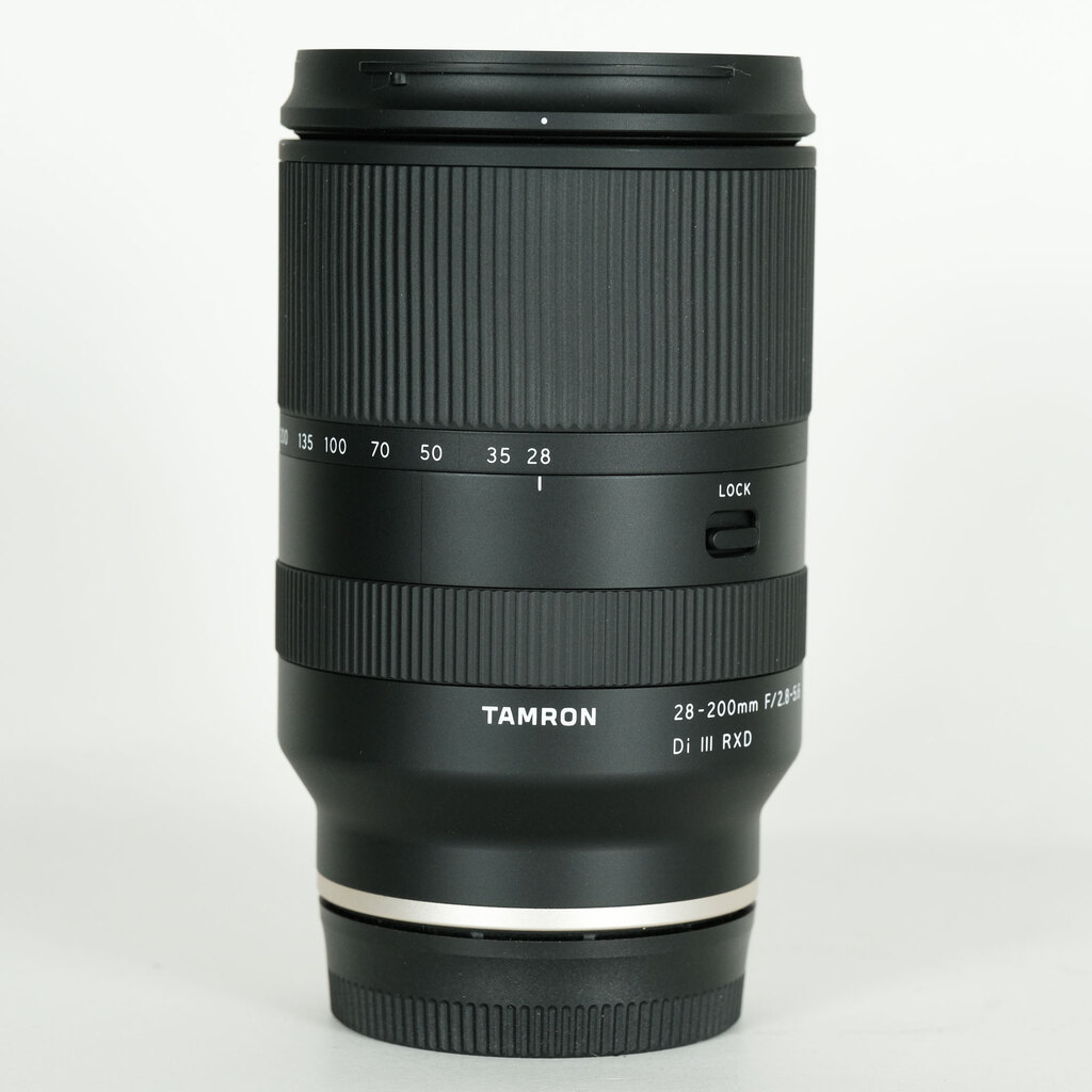 28-200mm F/2.8-5.6 Di III RXD (Model A071) 中古価格比較