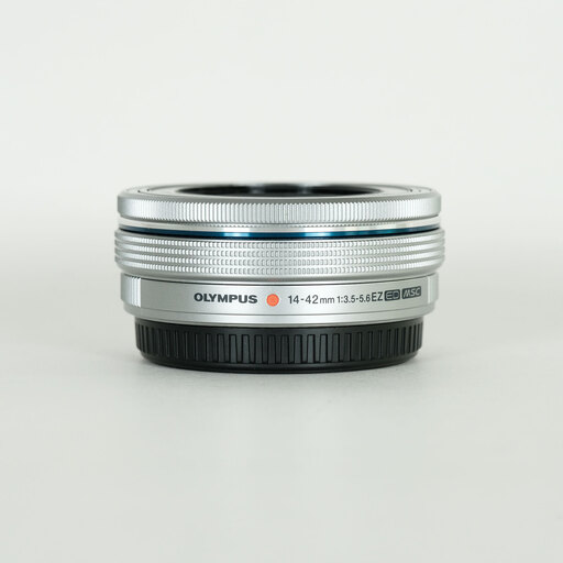 OLYMPUS M.ZUIKO DIGITAL ED 14-42mm F3.5-5.6 EZ シルバー OLYMPUS M.ZUIKO DIGITAL ED 14-42mm F3.5-5.6 EZ シルバー