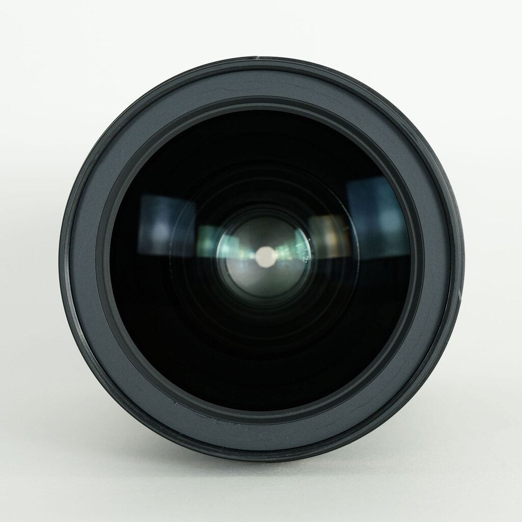 Nikon AF-S NIKKOR 24-70mm f/2.8E ED VR Nikon AF-S NIKKOR 24-70mm f/2.8E ED VR