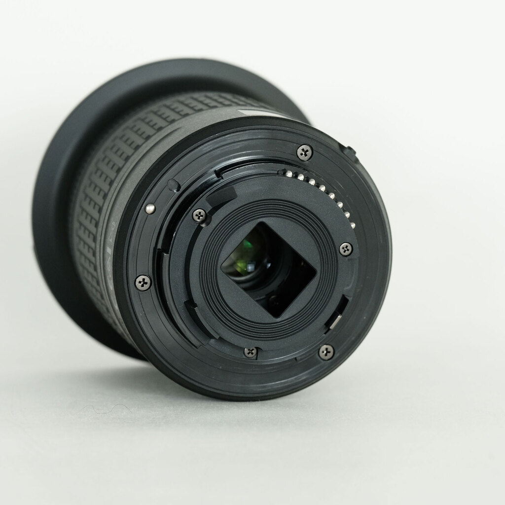 Nikon AF-P DX NIKKOR 10-20mm F4.5-5.6G VR Nikon AF-P DX NIKKOR 10-20mm F4.5-5.6G VR