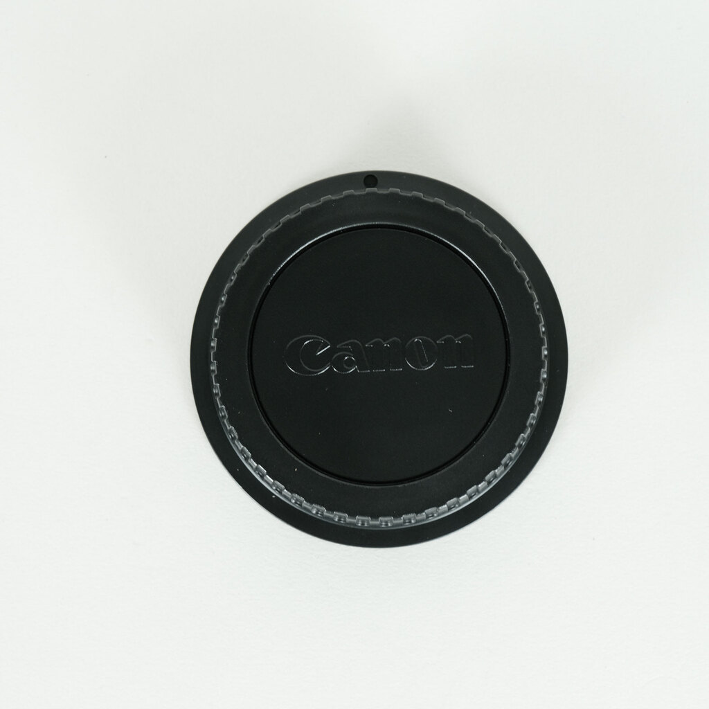 Canon EF-S18-200mm F3.5-5.6 IS