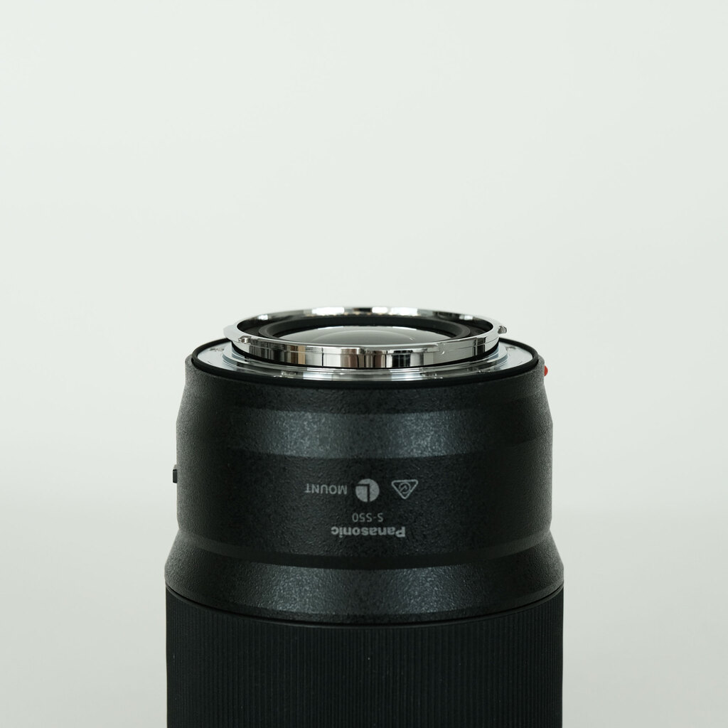 【極美品】LUMIX S 50mm F1.8 レンズ　箱付き Panasonic LUMIX S 50mm F1.8の出品 | ONE SCENE（ワンシーン）